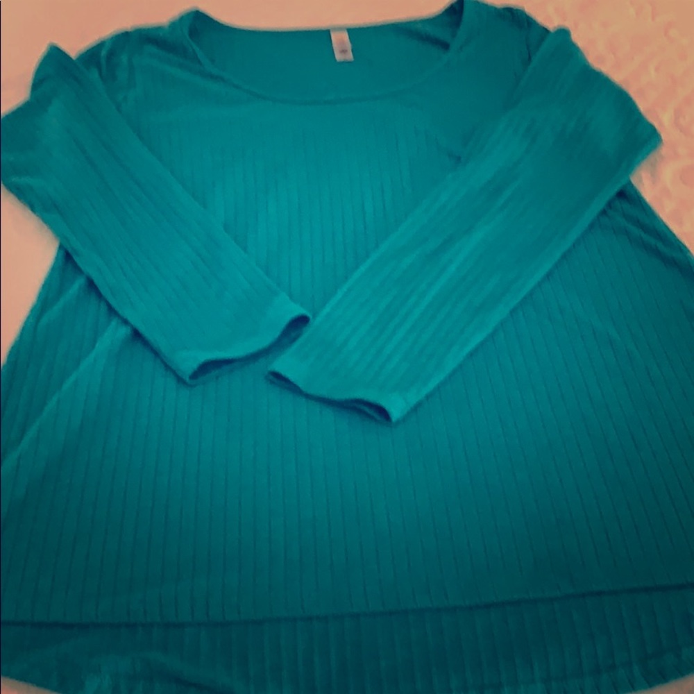 Lularoe tee